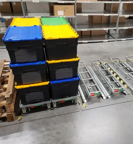 Palette adaptatrice conçue pour réduire le taux de casse lors de la manutention.